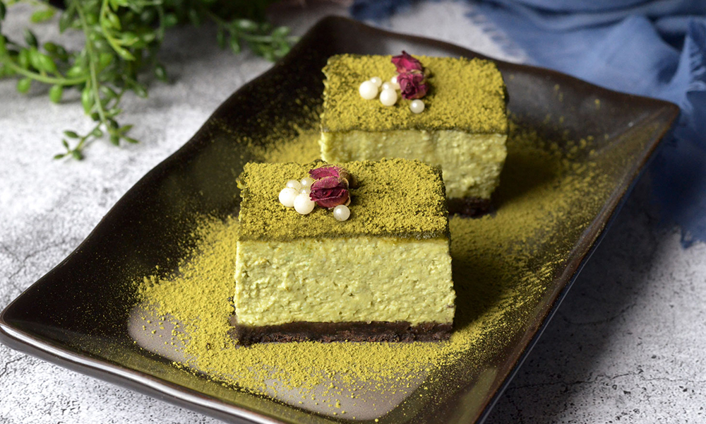 matcha tofu mousse cake