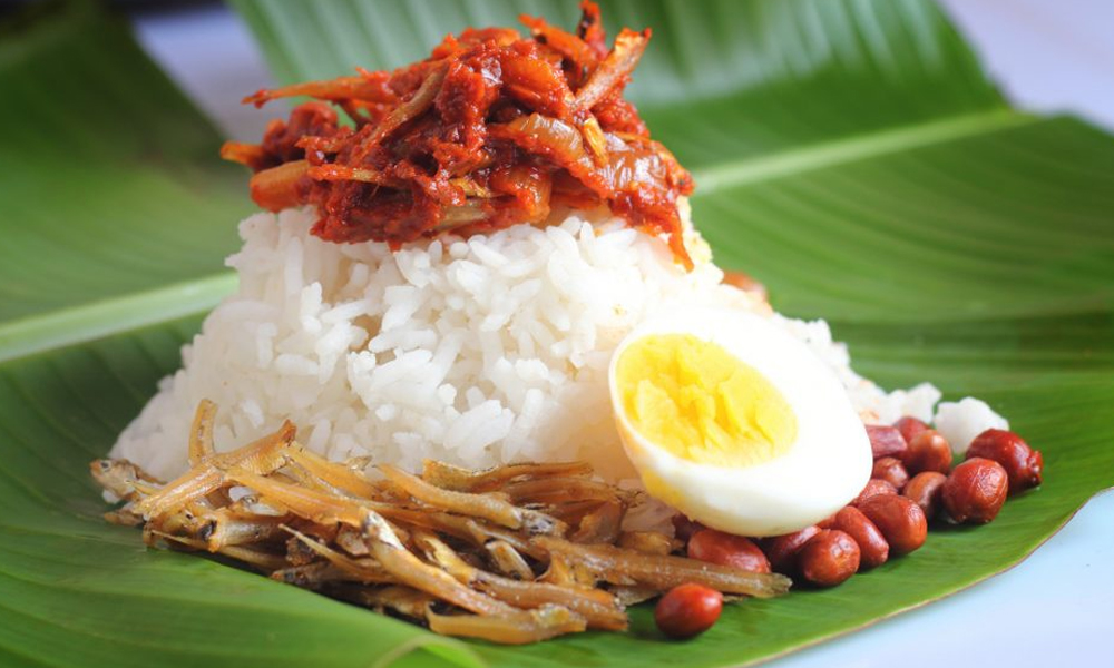 Malaysian-Street-Foods_01-Nasi-Lemak