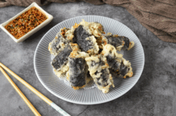 Korean Fried Seaweed Rolls