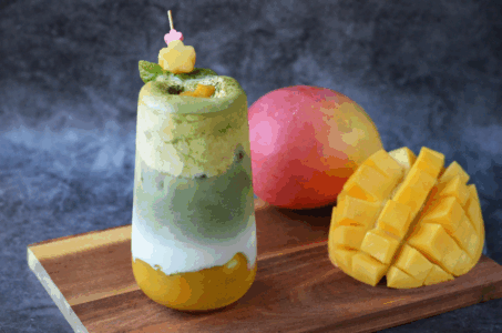 Iced Mango Matcha