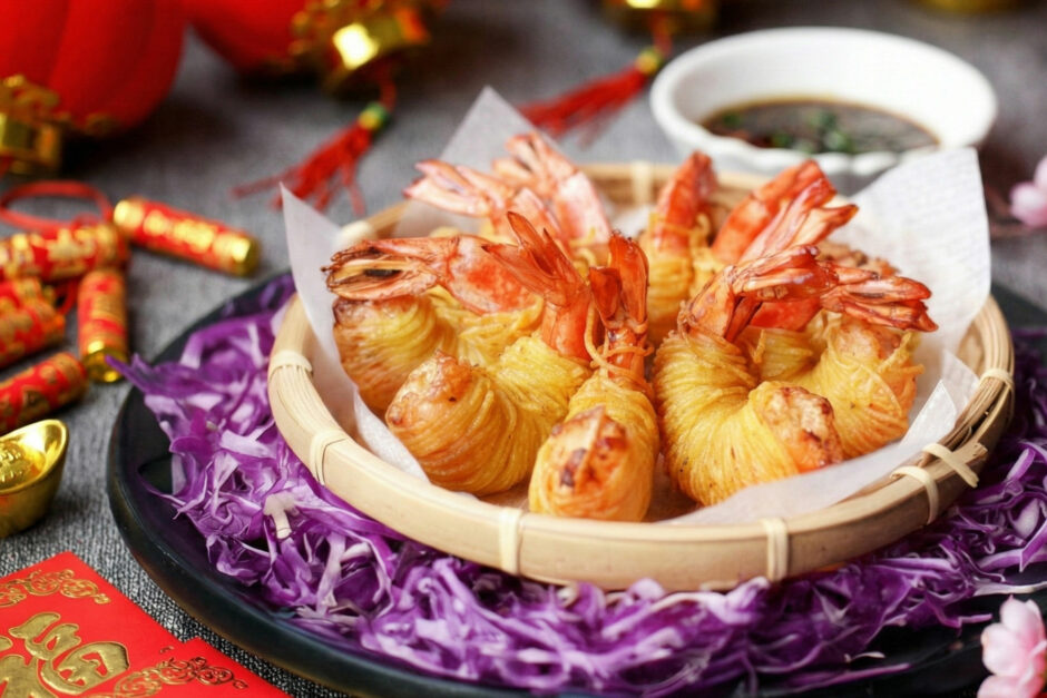 Transform Your Prawns into a Tasty Noodle-Wrapped Indulgence