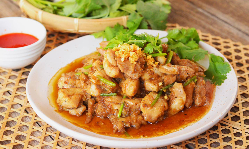 thai chicken garlic stir fry