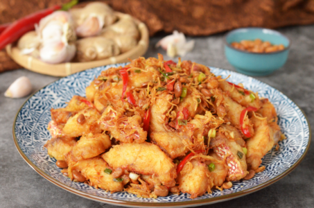 Lao Crispy Rice Salad