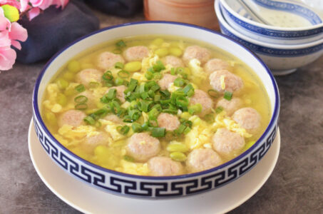 Anhui Meatballs & Edamame Soup