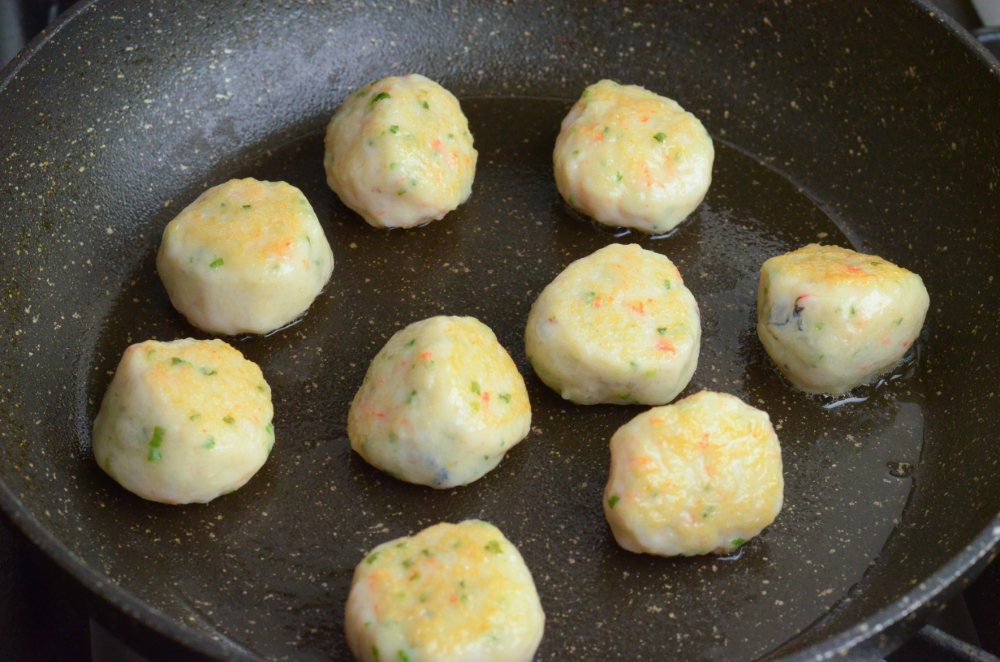 Thai Green Curry Noodles with Shrimp Balls