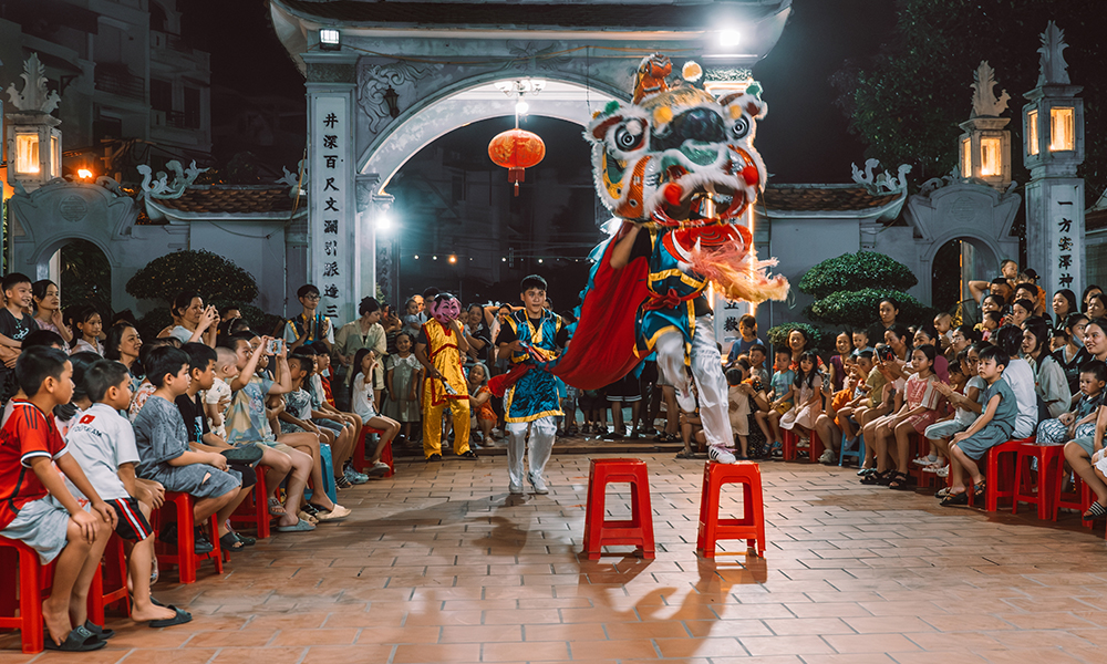 Vietnamese Children&rsquo;s Festival and the Moon Legend